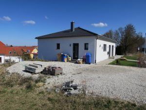 Bungalow mit schönem Garten
